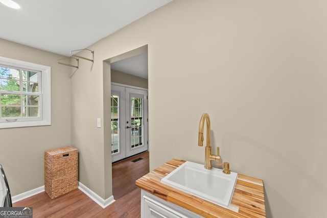 290 Cochran Drive, Gainesville, GA 30506