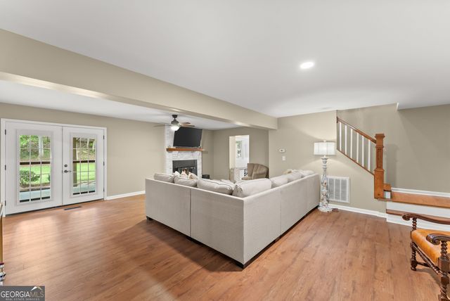 290 Cochran Drive, Gainesville, GA 30506