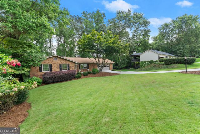 290 Cochran Drive, Gainesville, GA 30506