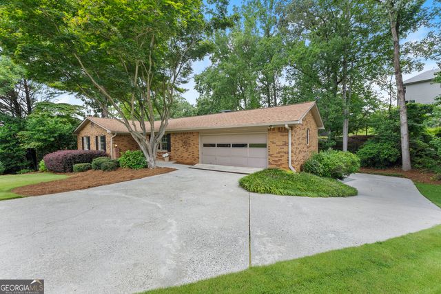 290 Cochran Drive, Gainesville, GA 30506