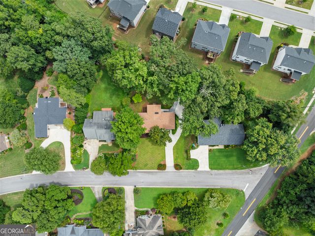 290 Cochran Drive, Gainesville, GA 30506
