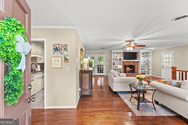 290 Cochran Drive, Gainesville, GA 30506
