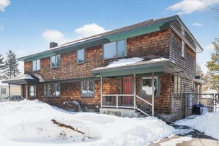 39 Neillian St 39, Bedford, MA 01730