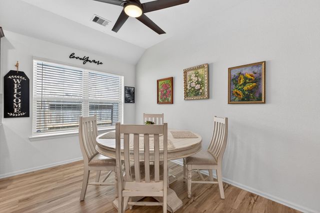 19043 Pinewood Grove Trail, New Caney, TX 77357