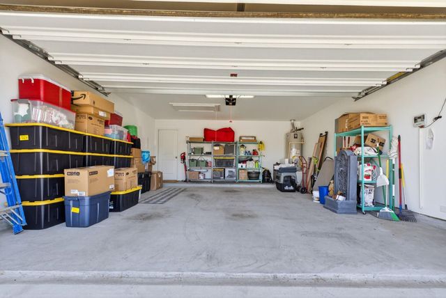 19043 Pinewood Grove Trail, New Caney, TX 77357