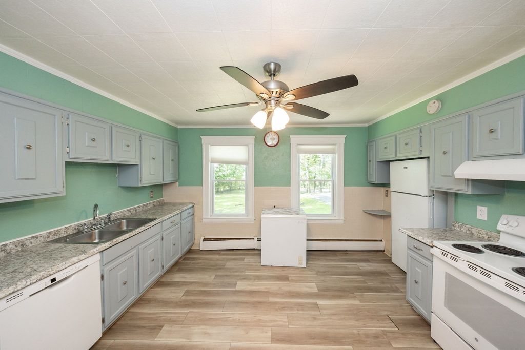 33 Dane Avenue 1, Worcester, MA 01607
