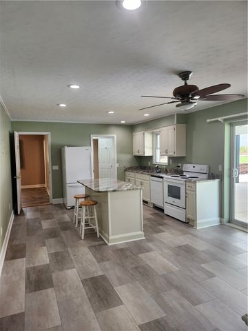 103 Clearwater Drive, Seneca, SC 29672