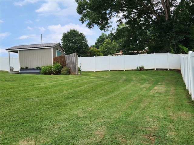 103 Clearwater Drive, Seneca, SC 29672