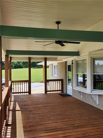 103 Clearwater Drive, Seneca, SC 29672