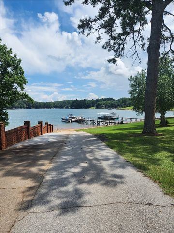 103 Clearwater Drive, Seneca, SC 29672