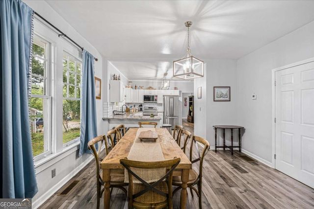 21 Martin Luther King Jr Drive, Cartersville, GA 30120
