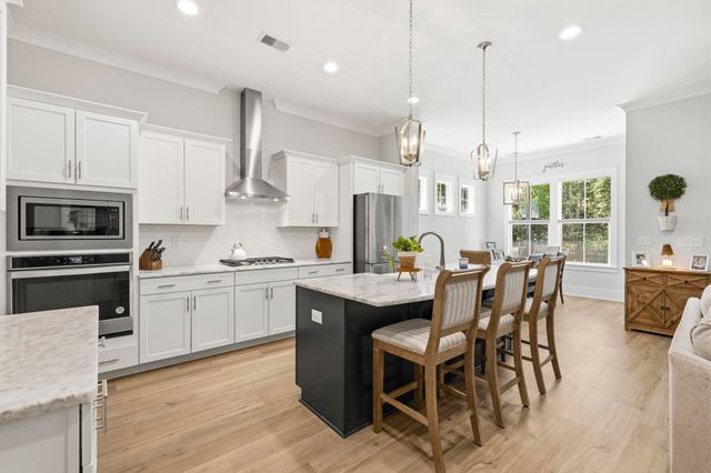 402 Bumble Circle, Murrells Inlet, SC 29576