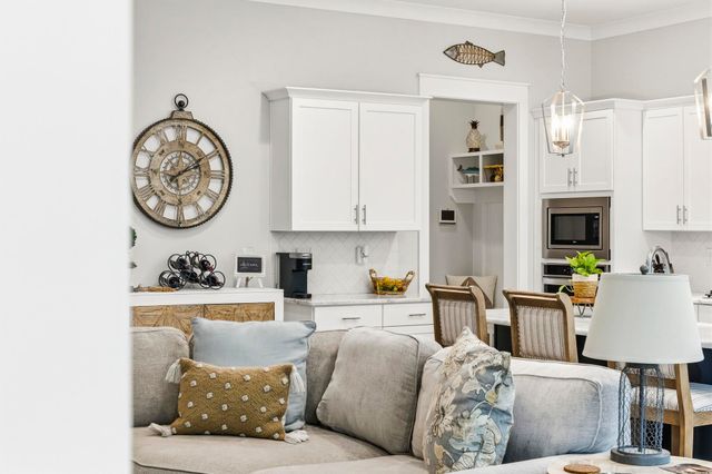 402 Bumble Circle, Murrells Inlet, SC 29576