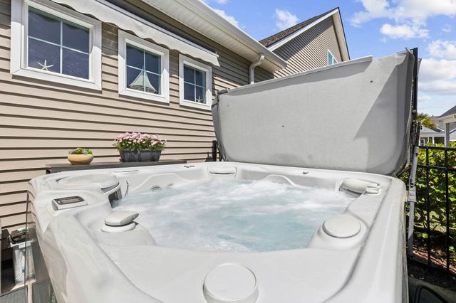 402 Bumble Circle, Murrells Inlet, SC 29576