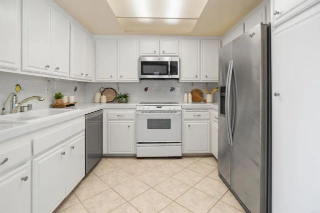 2435 Garfield St, Carlsbad, CA 92008