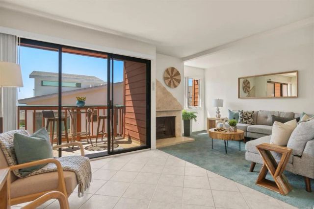 2435 Garfield St, Carlsbad, CA 92008