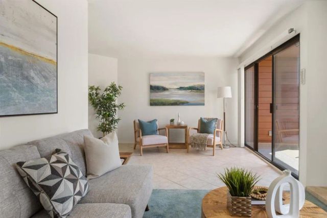 2435 Garfield St, Carlsbad, CA 92008