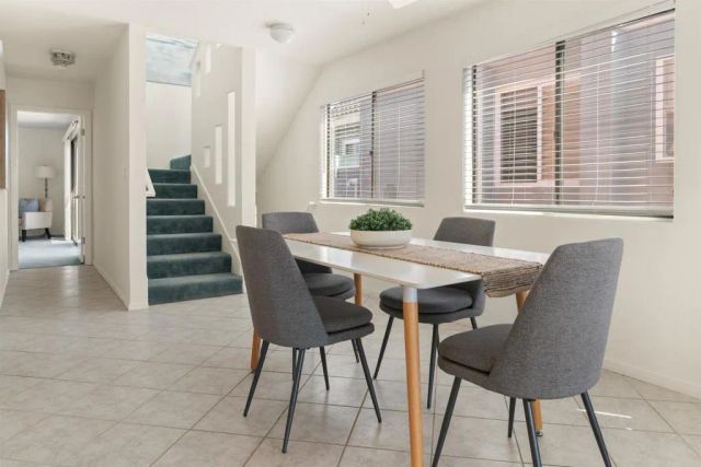 2435 Garfield St, Carlsbad, CA 92008