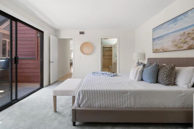 2435 Garfield St, Carlsbad, CA 92008