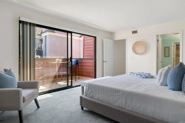 2435 Garfield St, Carlsbad, CA 92008