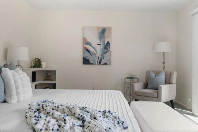 2435 Garfield St, Carlsbad, CA 92008