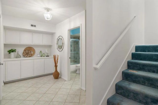 2435 Garfield St, Carlsbad, CA 92008