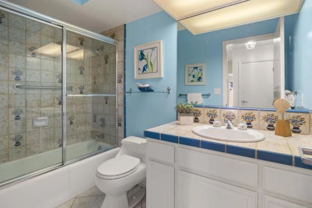 2435 Garfield St, Carlsbad, CA 92008