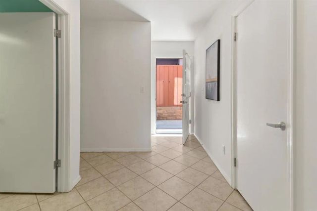 2435 Garfield St, Carlsbad, CA 92008