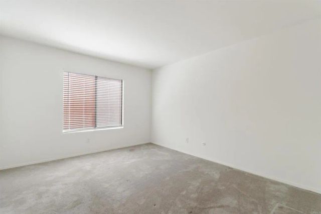 2435 Garfield St, Carlsbad, CA 92008