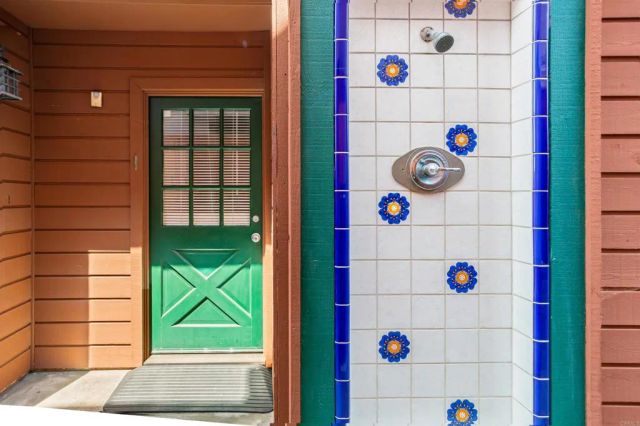 2435 Garfield St, Carlsbad, CA 92008