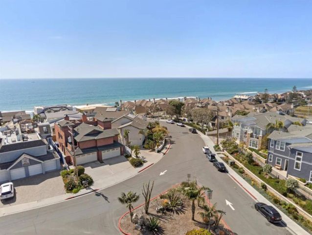 2435 Garfield St, Carlsbad, CA 92008