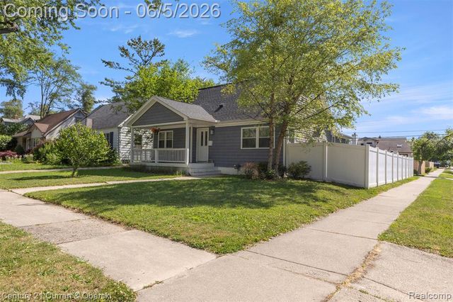 2012 Cummings Avenue, Berkley, MI 48072