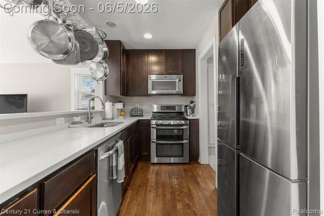 2012 Cummings Avenue, Berkley, MI 48072