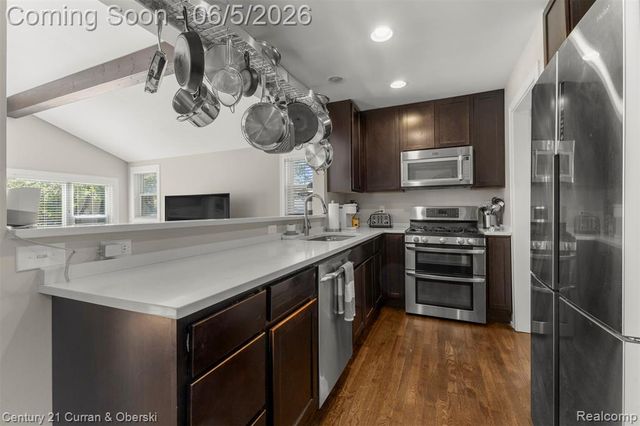 2012 Cummings Avenue, Berkley, MI 48072