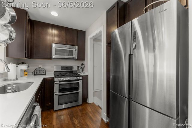 2012 Cummings Avenue, Berkley, MI 48072