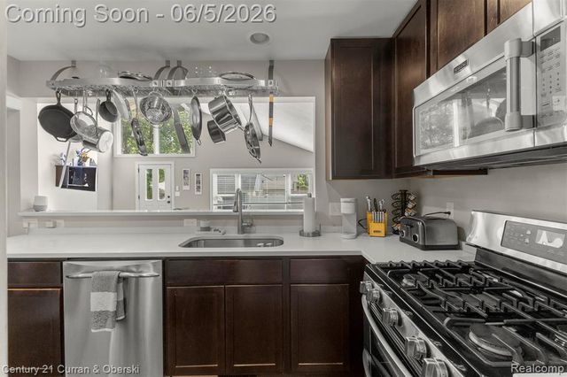 2012 Cummings Avenue, Berkley, MI 48072