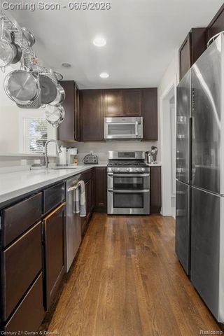 2012 Cummings Avenue, Berkley, MI 48072