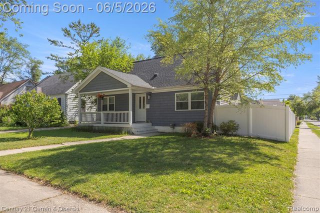 2012 Cummings Avenue, Berkley, MI 48072