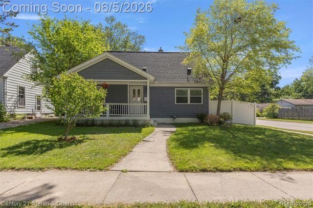 2012 Cummings Avenue, Berkley, MI 48072