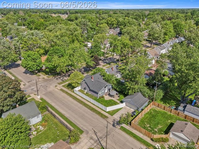 2012 Cummings Avenue, Berkley, MI 48072