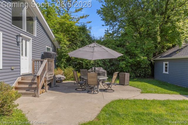 2012 Cummings Avenue, Berkley, MI 48072