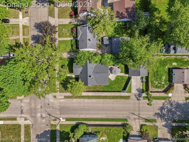 2012 Cummings Avenue, Berkley, MI 48072