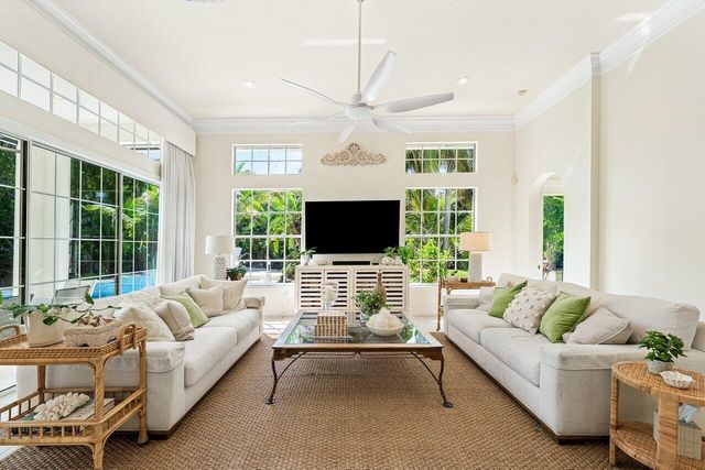 5980 Our Robbies Road, Jupiter, FL 33458