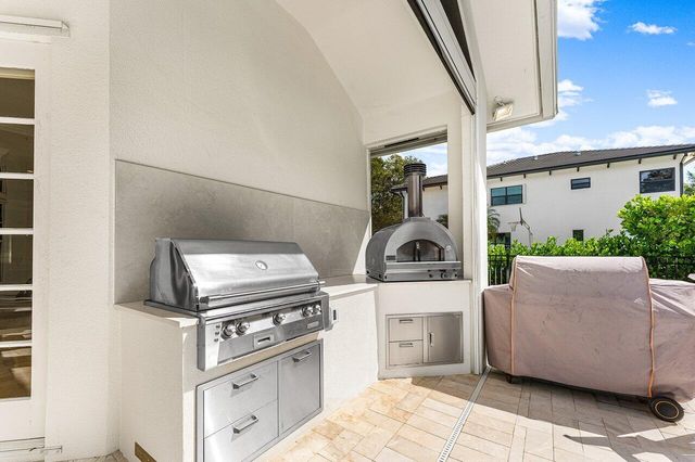 5980 Our Robbies Road, Jupiter, FL 33458