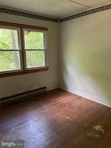 751 JOHNNYCAKE LN, Harpers Ferry, WV 25425
