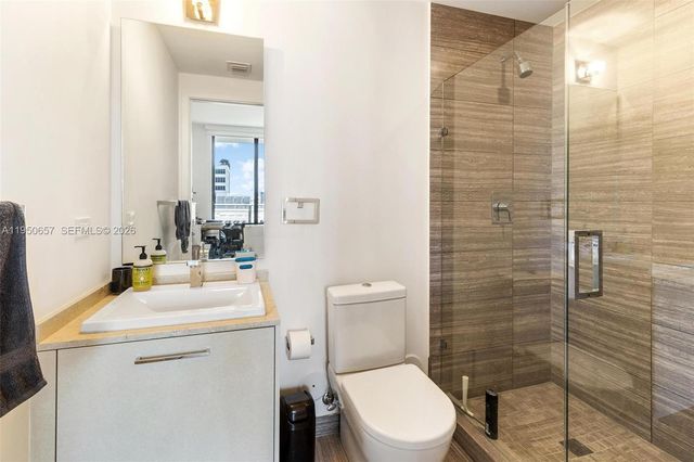 1010 Brickell Ave 1404, Miami, FL 33131