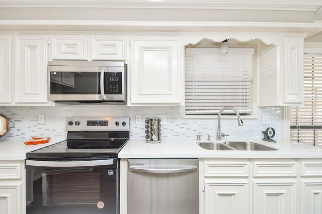 1411 Guadalupe Street, Stafford, TX 77477