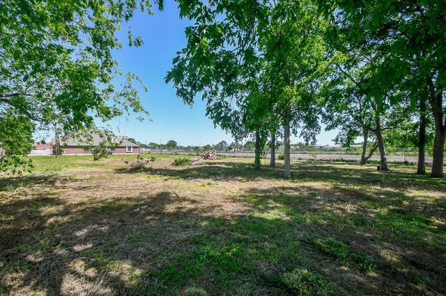 1411 Guadalupe Street, Stafford, TX 77477