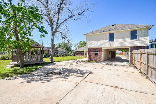 1411 Guadalupe Street, Stafford, TX 77477