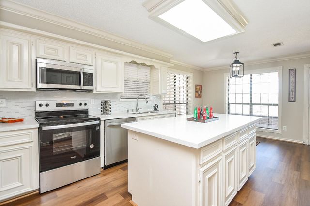 1411 Guadalupe Street, Stafford, TX 77477